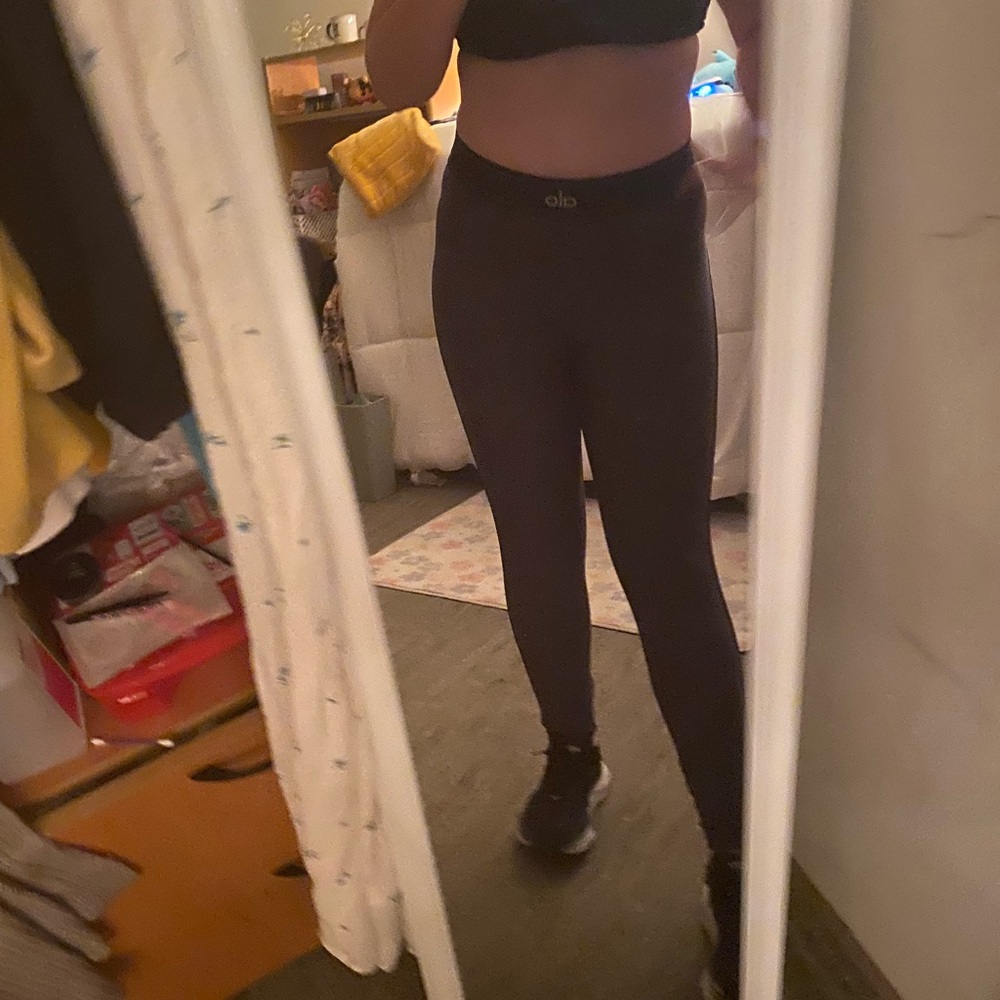 Alo Airlift Suit Up Gray Leggings - Picture 5 of 5